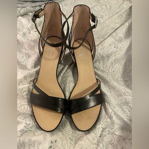 Franco Sarto size 8 wedge sandal in black